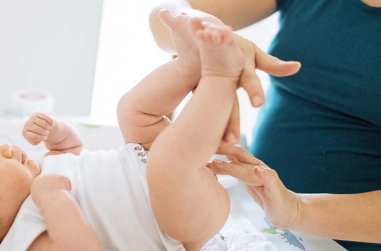 Dr. Yeung Ho Hong(楊浩康) explains Diaper rash